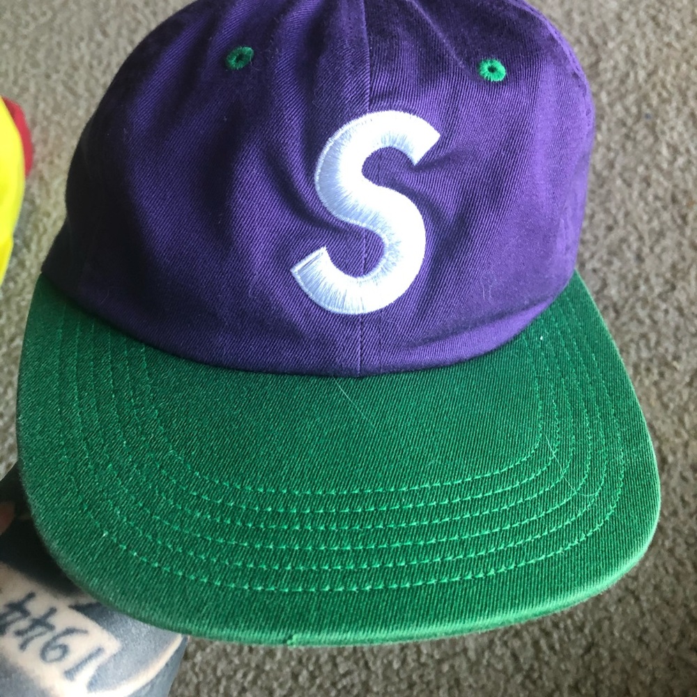 Supreme ballcap